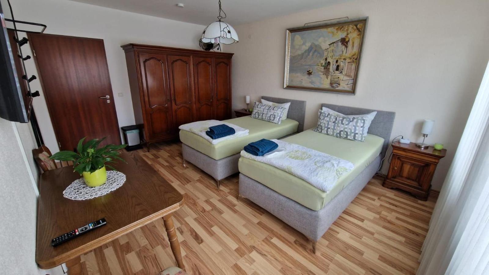 Ferienwohnung - Am Stadtgarten Саарлуис Экстерьер фото